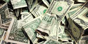 It can be difficult to get small denominations of foreign currency before you leave.