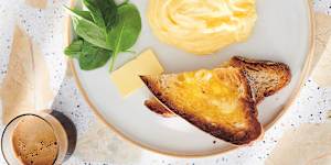 Silken scrambled eggs from bills.