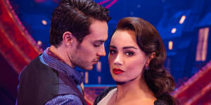 Des Flanagan and Alinta Chidzey as Christian and Satine.
