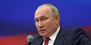 Vladimir Putin:a war would be costly,but many Russians see Ukraine as he does.