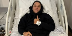 Sam Kerr in hospital after knee surgery.