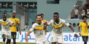 Senegal pip Ecuador,Netherlands beat Qatar to book knockout spots