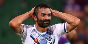 A-League:Perth grab the Glory in hard-fought tussle with Victory