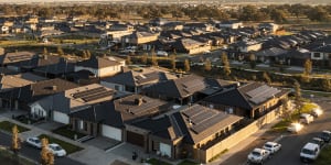 Land sales to would-be homebuyers across Melbourne slumped by 6 per cent in the third quarter.