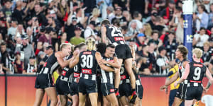 As it happened AFL 2023 Anzac Day game:Nick Daicos inspires 41-point turnaround as Collingwood comes back to beat Essendon in front of record crowd at MCG