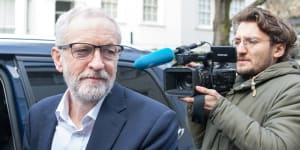 May and Corbyn meet for'constructive'talks but no Brexit deal yet