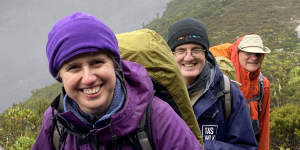 Sue,Stan and Neil in challenging weather at Marion’s lookout,on the first day of six.