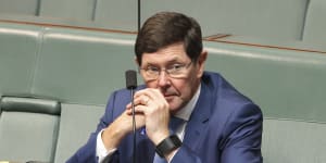 Pay rise and a portrait:Outgoing MP Kevin Andrews urged to stand for Speaker’s role