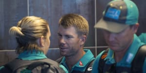 Players turn on David Warner as ball-tampering crisis rips team apart