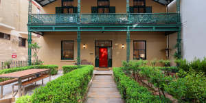 Carara is an 1880s-built house in Potts Point that was saved by the green bans of the 1970s.