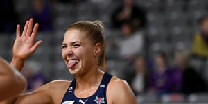 Melbourne Vixens bounce back to shoot past West Coast Fever