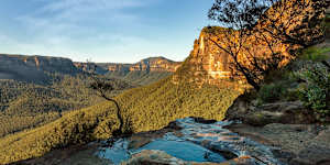Step away from the selfie-snatching crowds in the Blue Mountains to discover different perspectives of iconic landmarks.