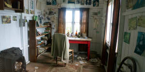 Inside Dylan Thomas'writing shed in on the Taf Estuary in the village of Laugharne.
