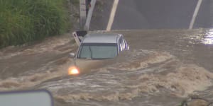 Flood fear for Brisbane with army on way to help stricken south-east