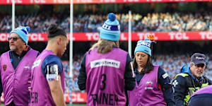 Melbourne's doctors assess Brody Mihocek.