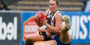 Jordyn Allen of the Magpies is tackled by Geelong’s Claudia Gunjaca in the round-eight match at Victoria Park. 