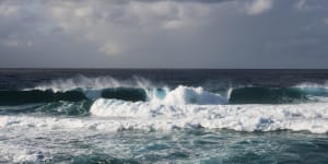 Body believed to be Jervis Bay fisherman swept off rocks found by police divers