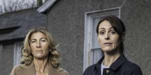 Eve Best and Suranne Jones are estranged sisters in Maryland.
