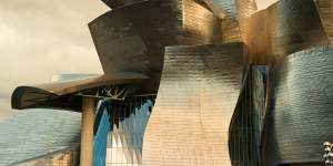 The facade of the Guggenheim museum in Bilbao,Spain,is covered in titanium. 