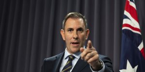 As it happened:High Court dismisses immigration detainee challenge;Treasurer wants Australians to have more babies