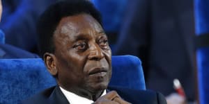 ‘I’m strong’:Soccer great Pele moves to calm fears over health