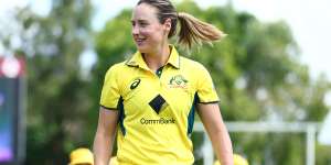 Australia star Ellyse Perry wears a Commonwealth Bank-sponsored kit.