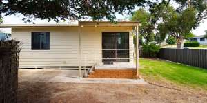 This rental home at 1/6 Langston Street,Bendigo recently had 198 inquiries from interested tenants.