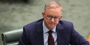 There were no complaints made:Albanese