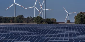 The Albanese government is launching a new scheme to reach its renewable energy goal,underwriting private companies to build new projects to boost energy supply.