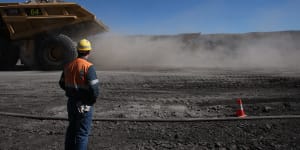 Worker crushed to death at Queensland coal mine