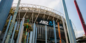 Infrastructure NSW put the cost of a redevelopment at ANZ Stadium at between $1.4 and $1.6 billion,government sources say.