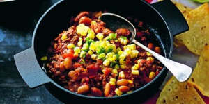 Use the slow cooker or the stovetop for this crowd-pleaser,chilli con carne.