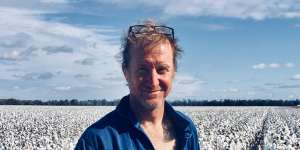 Jon Elder died in a farming accident after his wife was unable to get phone reception 50 metres from their home. 