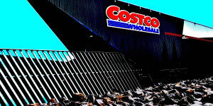 Costco is departing Docklands and there is a push to replace it with a secondary school. 