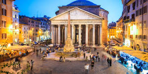 Armando al Pantheon is moments from Rome’s Pantheon. 