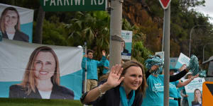 Independent candidate for Manly Joeline Hackman greets commuters on Spit Rd.