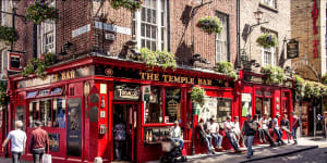 The Temple Bar,Dublin. i