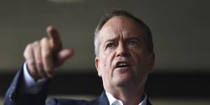 Opposition Leader Bill Shorten will call for a major inquiry into the water buyback scandal.