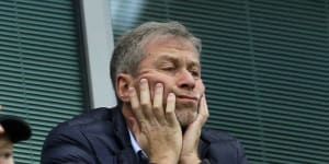 Wealthy foreign investors like Roman Abramovich have long been able to move money into US funds using such secretive,roundabout setups,taking advantage of a lightly regulated investment industry and Wall Street’s willingness to ask few questions about the origins of the money.