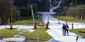 There’s not much snow in the Brauneck ski area in Lenggries,Germany. Unseasonably warm weather in much of Europe means grass is showing in alpine regions.
