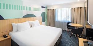 A stylish central Sydney hotel for under $150 a night? It exists