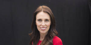 "Jacinda is very,very popular – incredibly so – and irritating all the dyed-in-the-wool blue people,"says one political commentator.