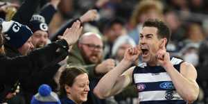 Jeremy Cameron reacts to the crowd after kicking a goal.