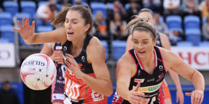 Giants win first in four to go top with season-best victory over Adelaide