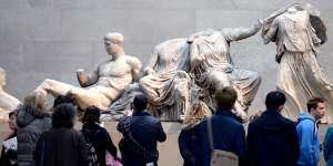 Greece argues that the so-called Elgin Marbles should be returned by the British Museum. 