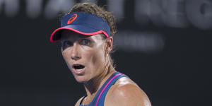 Samantha Stosur claims hard-fought win in front of home crowd