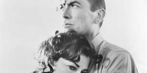 Ava Gardner and Gregory Peck star in<i>On the Beach</I>.