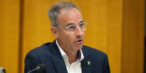 Greens Senator's scathing questions