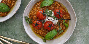 Caprese-inspired risotto with roasted tomatoes,mozzarella and basil.