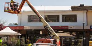 Ainslie shops should be given all clear from Fluffy asbestos this weekend